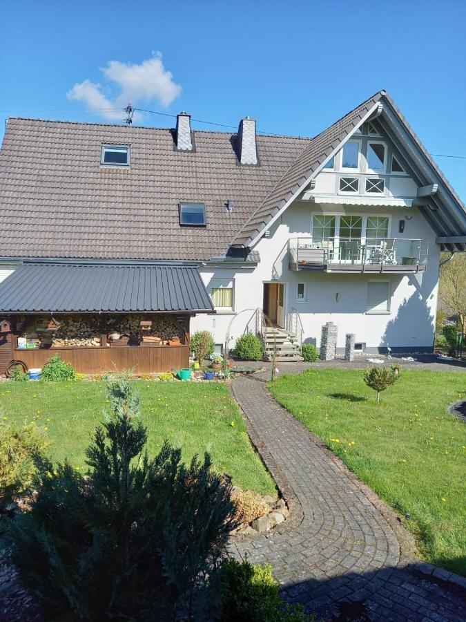 Ferienwohnung Fitness Entspannung Sauna Im Westerwald Derschen Esterno foto