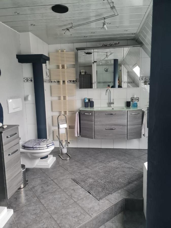 Ferienwohnung Fitness Entspannung Sauna Im Westerwald Derschen Esterno foto