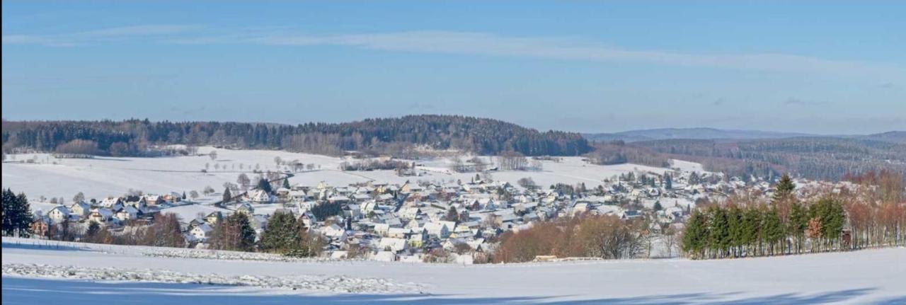 Ferienwohnung Fitness Entspannung Sauna Im Westerwald Derschen Esterno foto